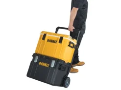 DeWALT TOUGHSYSTEM™ DS404 Cooler Box -HomeTool Haven DEW181333 INUSE1