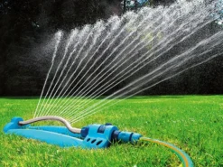 Cascade Oscillating Sprinkler