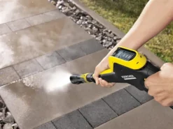 Karcher K 7 Premium Smart Control Home Pressure Washer 180 Bar 240V -HomeTool Haven KARK7PSCH INUSE7