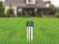 Battery Powered Mole Repeller -HomeTool Haven PRCPSBPMR INUSE1