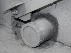 Mouse & Rat Gap Sealant -HomeTool Haven RKLFMS01 INUSE4