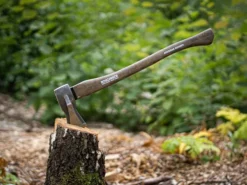 Vintage Splitting Maul 2.0kg (4.1/2 Lb) -HomeTool Haven ROU65678 LIFESTYLE1