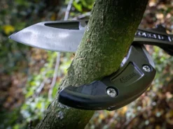 XT Pro Anvil Loppers 745mm -HomeTool Haven ROU66865 INUSE5