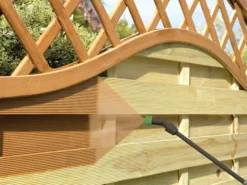 Precision Pump Fence Sprayer -HomeTool Haven RSLPPFS INUSE1