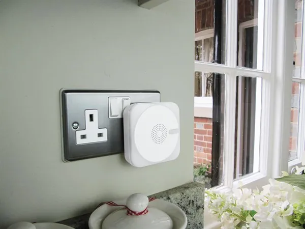 Plug-In Door Chime With Kinetic Bell Push 4 Plug-In Door Chime With Kinetic Bell Push - Image 2