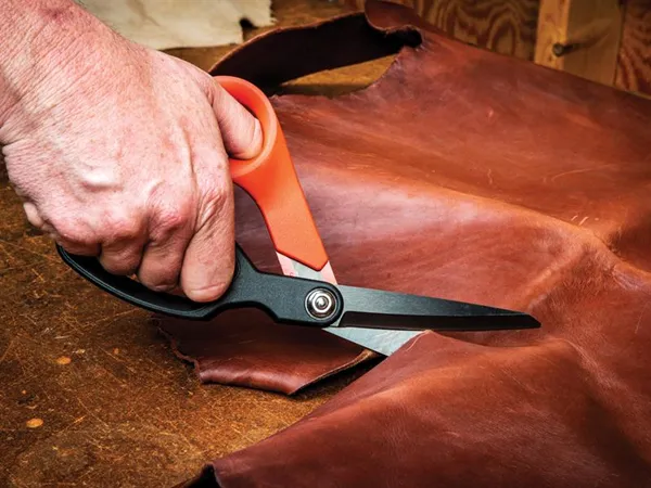 Heavy-Duty Tradesman Shears 254mm (10in) 6 Heavy-Duty Tradesman Shears 254mm (10in) - Image 4