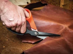 Professional Shears 254mm (10in) 14 Professional Shears 254mm (10in) -HomeTool Haven WISCW10T INUSE1